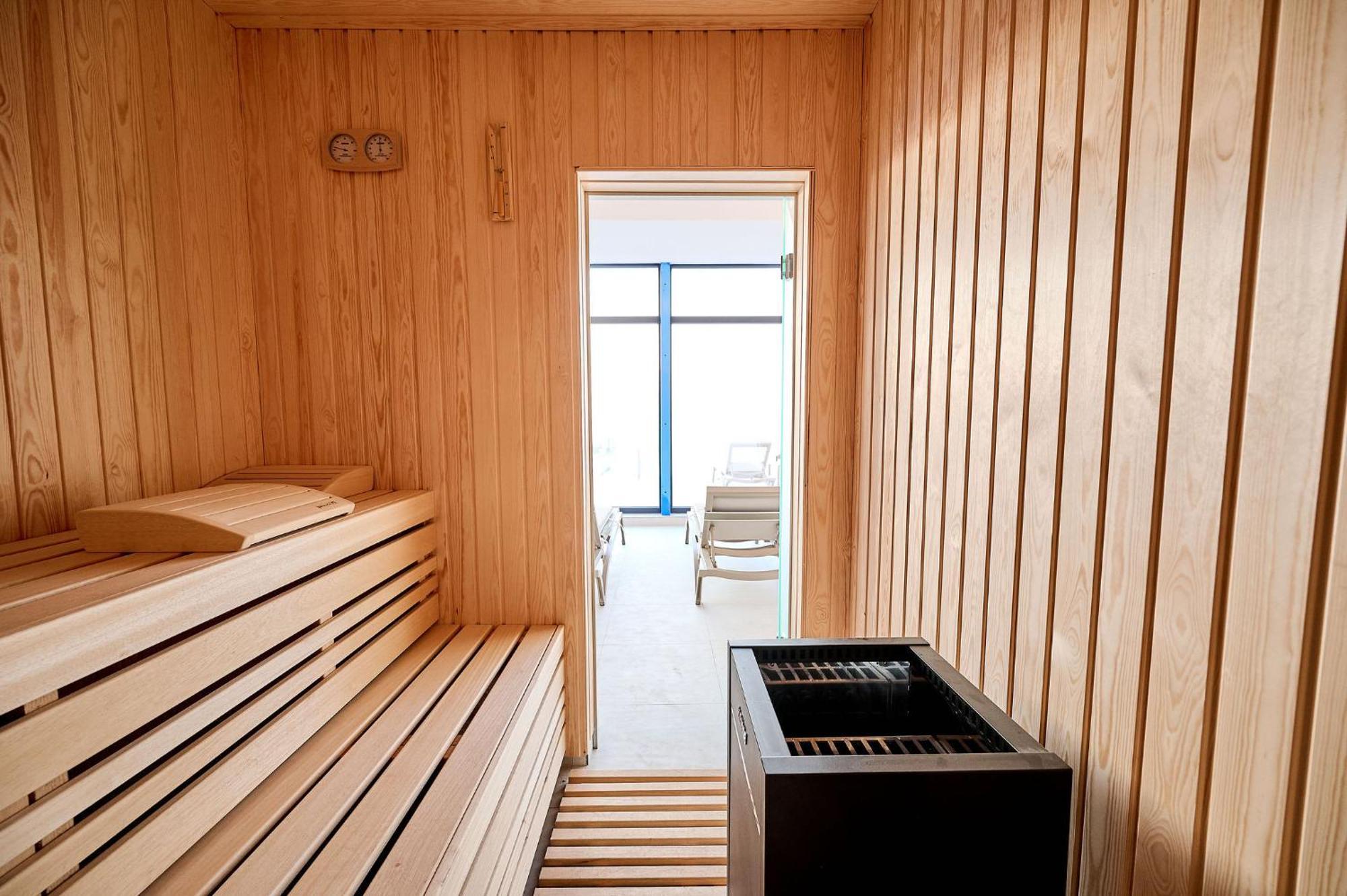 Summer Residence Apartment In Infinity Beach Resort - Parking Mamaia Exterior photo